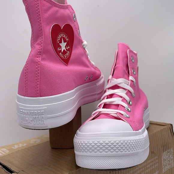 Converse WMNS Chuck Taylor All Star Lift Platform Canvas
WOMEN'S HIGH TOP SHOE - Picture 8 of 16